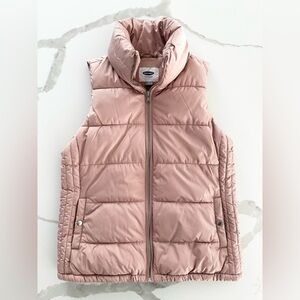 Old Navy Pink Puffer Vest Size Small